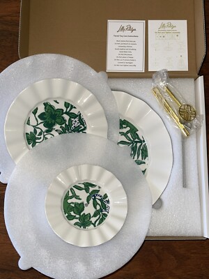 Lilly Pulitzer Fiddle Leaf Green 3 TIER TRAY SERVER Ceramic Pleated Rim GWP NWT