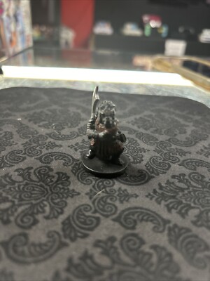 D&D Minis Replacement Game Piece D&DB11 CE3 Orc Warrior 2004 Wizards Figurine