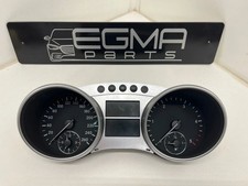 Mercedes-Benz R AMG W251 2008 Diesel Geschwindigkeitsmesser Cockpit A2514405211 Mercedes-Benz R AMG W251 2008 Diesel Geschwindigkeitsmesser Cockpit A2514405211