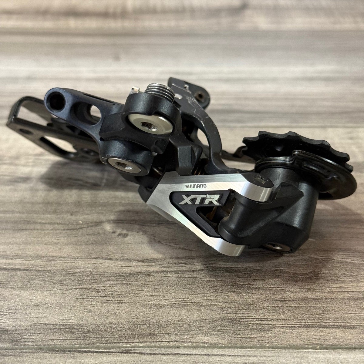 Shimano XTR RD-M981 GS Medium Cage 10 Speed Rear Derailleur | eBay Shimano XTR RD-M981 GS Medium Cage 10 Speed Rear Derailleur | eBay