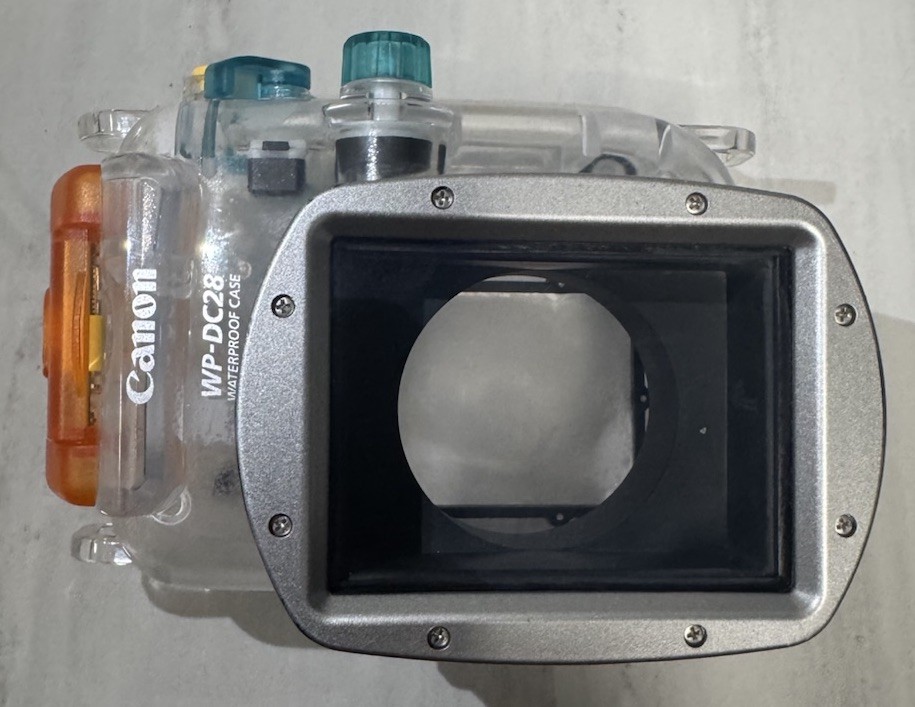 Canon WP-DC28 Waterproof Case for PowerShot G10 See Pics Ships