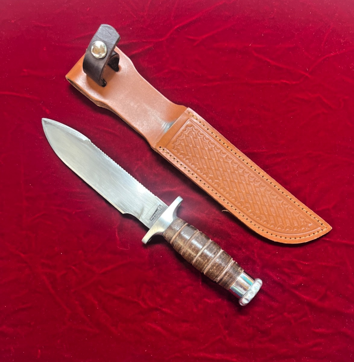 Vintage Jacques Brazil Hackman Garcia Survival Knife with Leather