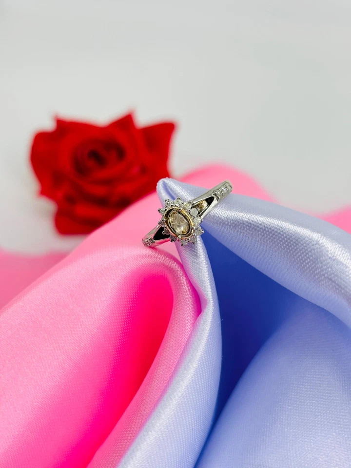 Anillo Natural Corte Ovalado Con Diamantes Perfecto Para Anillo de Compromiso Anillo Personalizar Foto 2 de 4