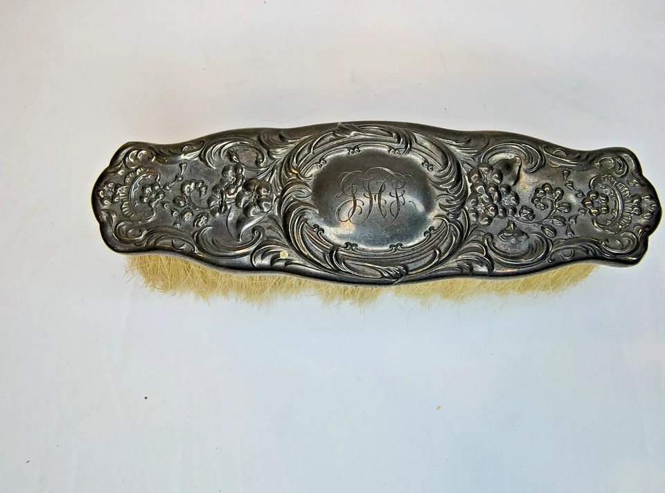 Whiting vintage con monograma Mfg. Cepillo para ropa de plata de ley marcado Foto 2 de 4