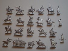 37 Figurines En étain à Peindre - Soldats Français Et Russes 1900 - Heinrichsen 1:60