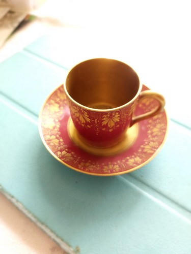 Historische Sammeltasse mit Untertasse