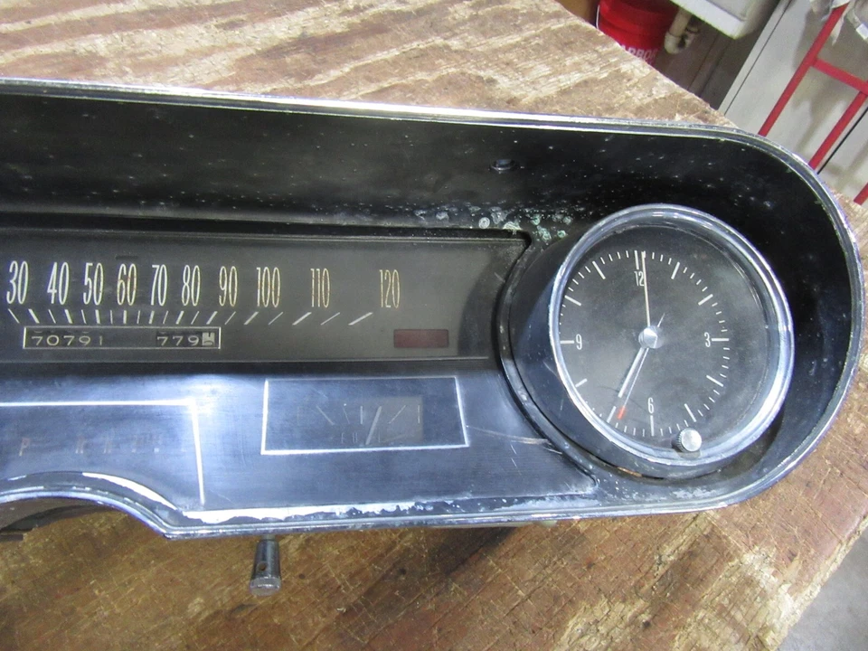 1966 Cadillac Deville Fleetwood внутренняя приборная панель спидометр указатель кластер отделка - Изображение 3 из 4