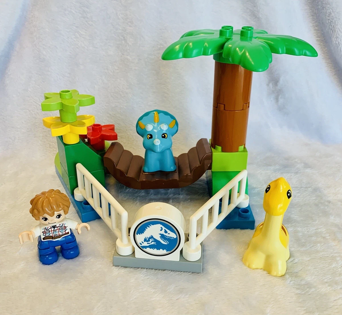 smertefuld Martyr salut 🌷Lego Duplo JURASSIC WORLD Gentle Giants Petting ZOO #10879 24 Pcs Retired  | eBay