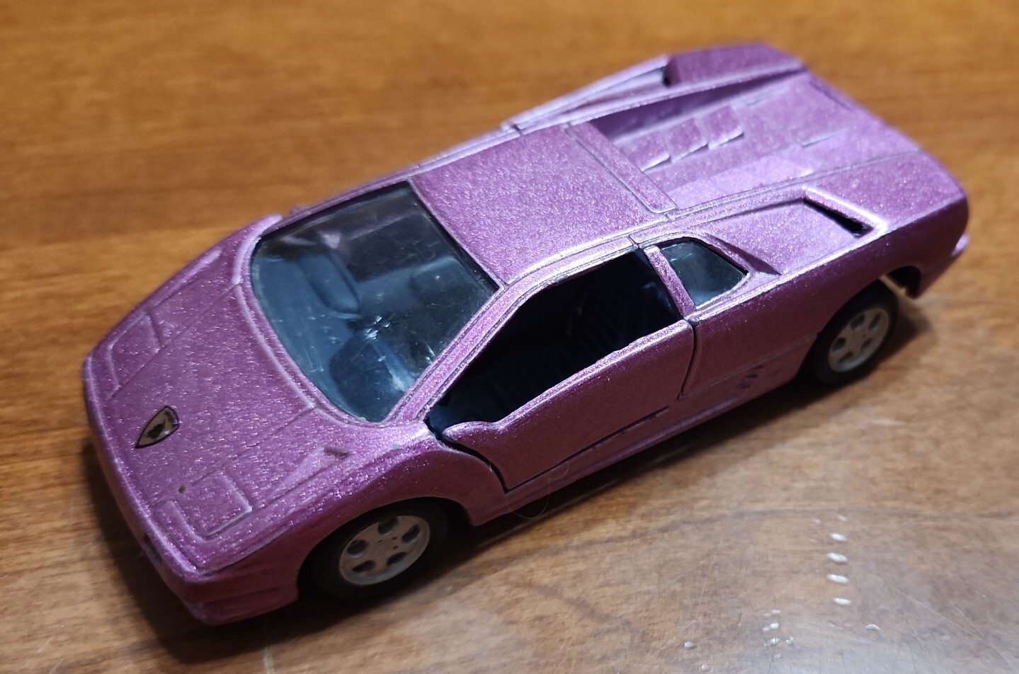 Picture 1 of 9