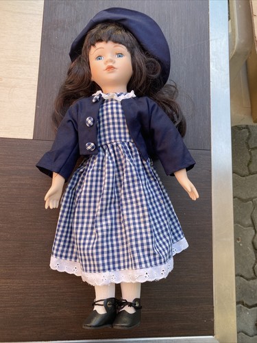 Sammlerpuppe ca. 40 cm Kopf und Hände aus Porzelan
