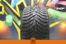 Set of 2 New 285/35R21 Yokohama BluEarth Winter V905 - 105V - 10/32