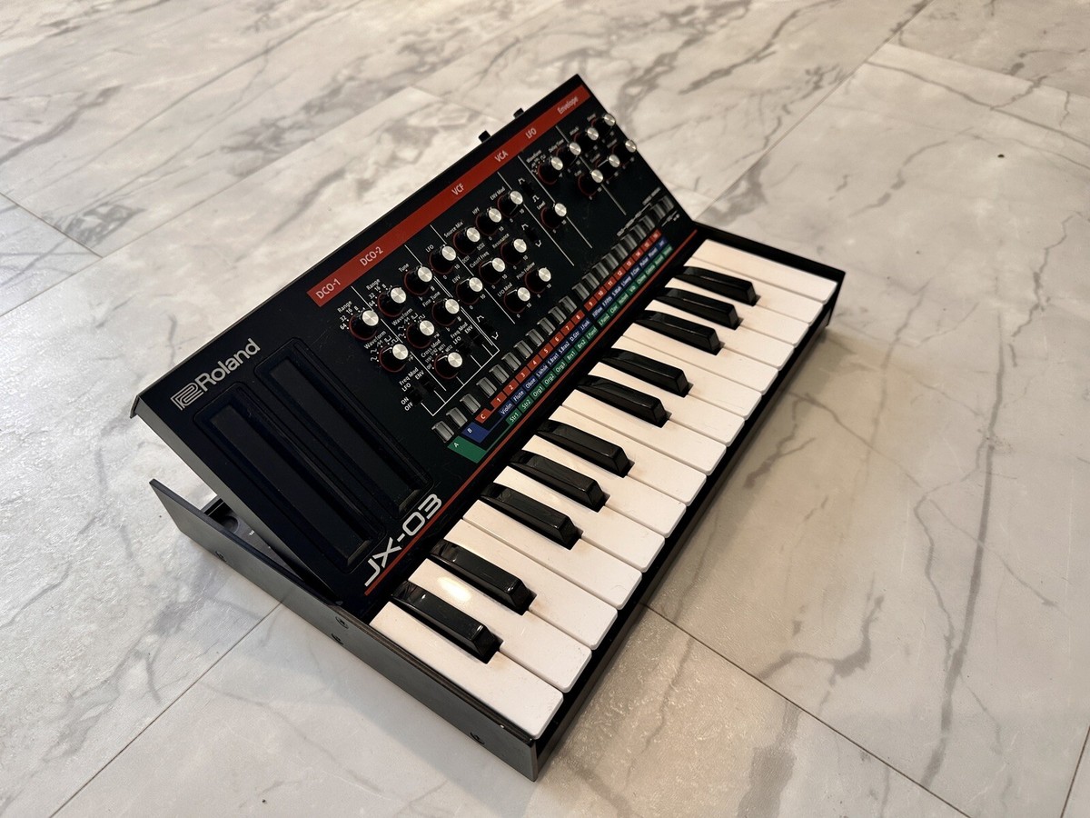 Roland JX-03 ローランド Boutique　完動品 Roland JX-03 Boutique Synthesizer Module | zZounds