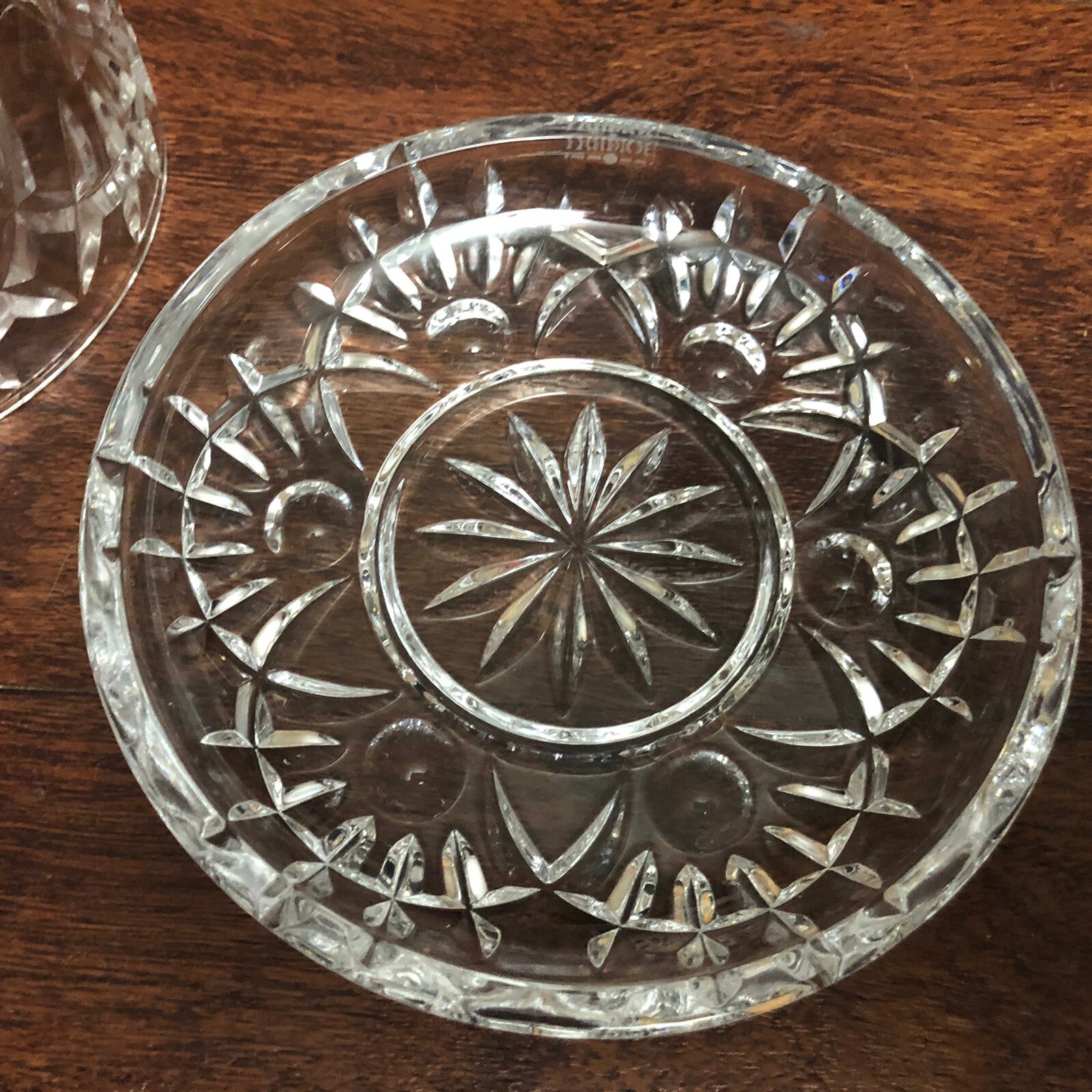 BOMBAY CRYSTAL CUT GLASS CANDY DISH w/ STARBURST PATTERN LID (55/8" x