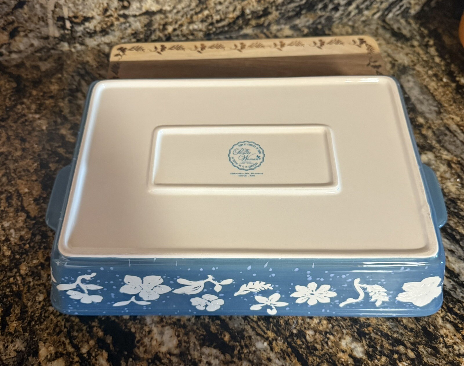 Pioneer Woman ~ Frontier Blue Speckle ~ Rectangular Baker w/Cutting Board Lid