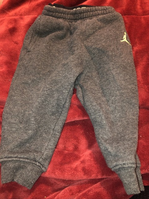 nike sweatpants big boys