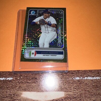 2020 Bowman Chrome Spanning the Globe Gold Refractor Isaac Paredes # d/50 Rays