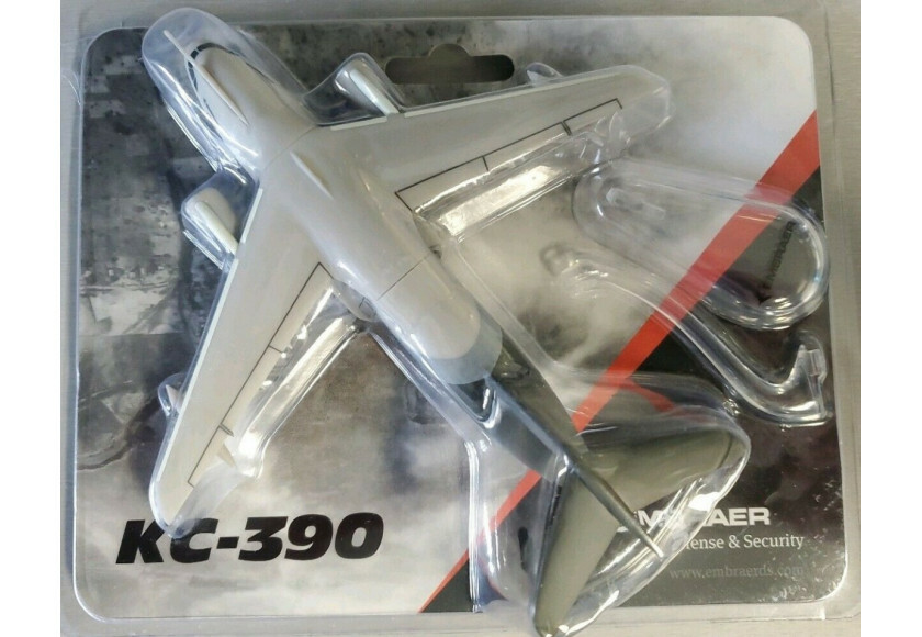 Lupa Embraer, KC-390, Scale 1:250, Model Plane - New in Blister