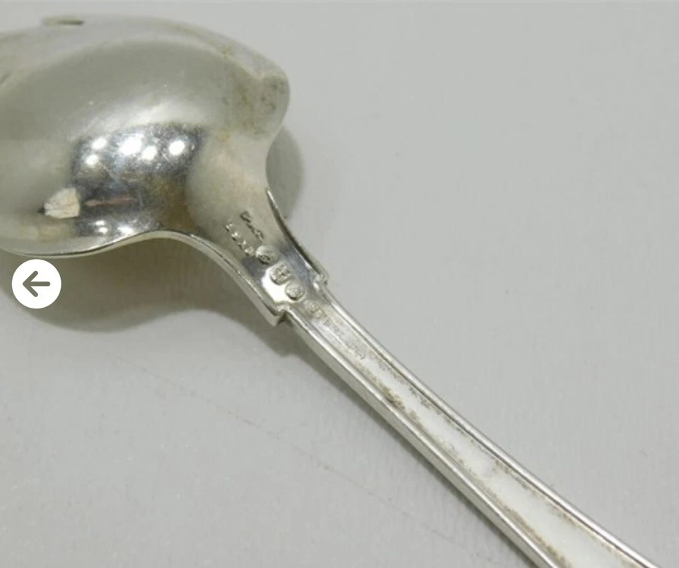 Tenedor de helado de plata esterlina Etruscan By Gorham original 5 1/4" sin monogramas Foto 2 de 3