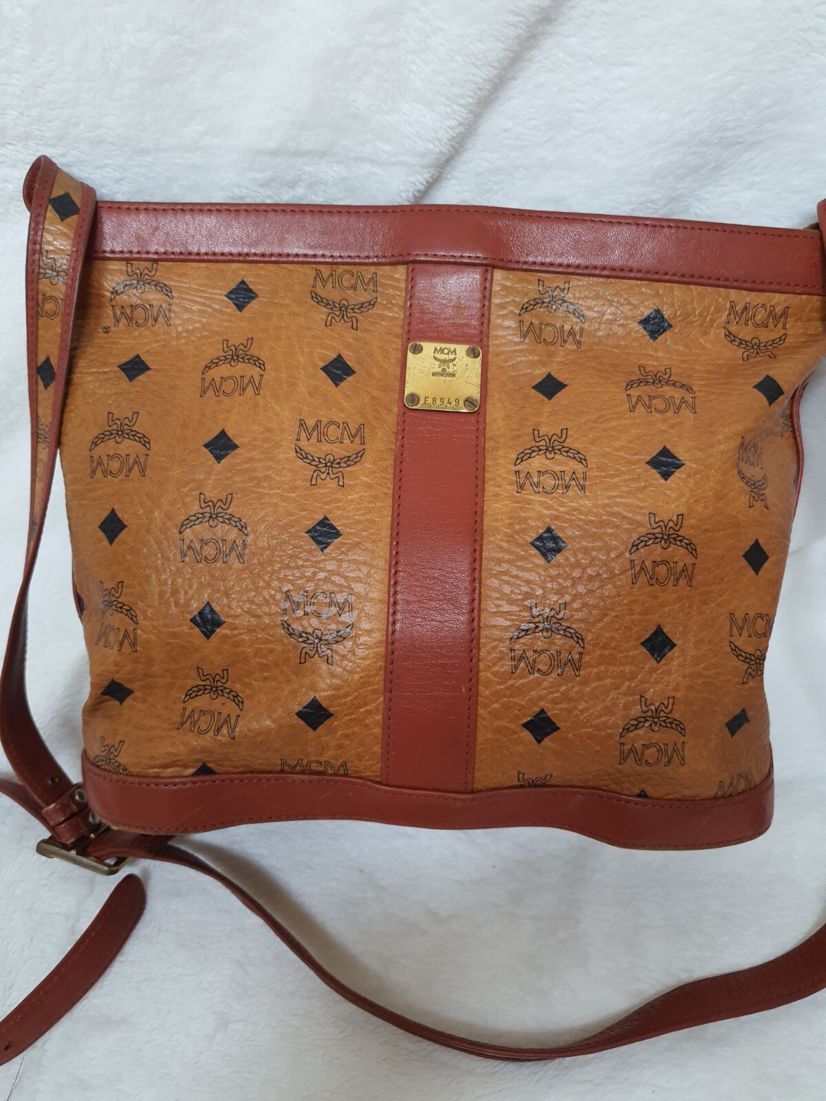 AUTHENTIC MCM Cognac Visetos Clossbody Shoulder Bag Gem