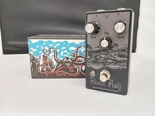 Effect Pedal Model Black Ash Earthquaker Devices Fl846