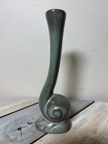 Frankoma #31 Snail Bud Vase Mid Century Pottery Prairie Green Brown 6.5" Ht. USA