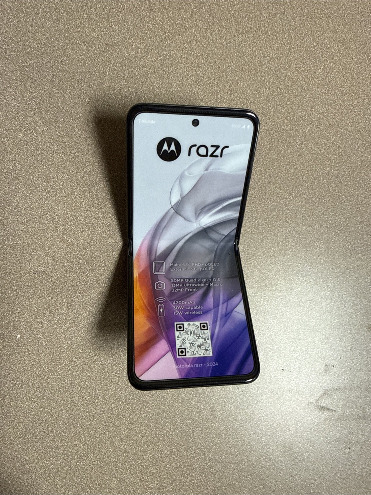 Motorola Razr 2024 Plastic Demo Non Functional