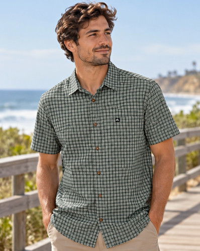 Quiksilver, Quiksilver Men’s Green Plaid Short Sleeve Button-Up Shirt Size S NWT