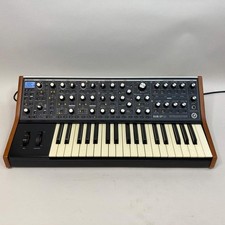 MOOG SUB 37 Bob Moog Tribute Paraphonic Analog Synthesizer SUB 37