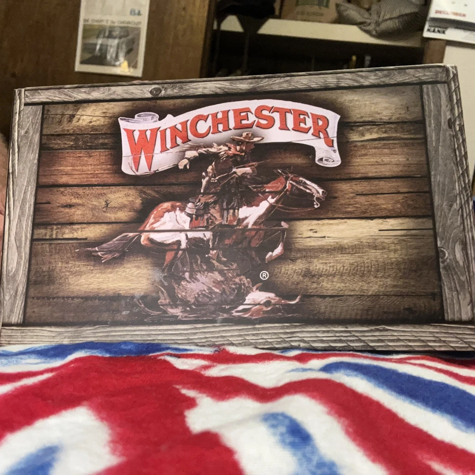 Navaja de Bolsillo Winchester Edición Coleccionista Sowbelly WN39049C Cubiertos de 3 Hojas Nueva en Caja Foto 4 de 4