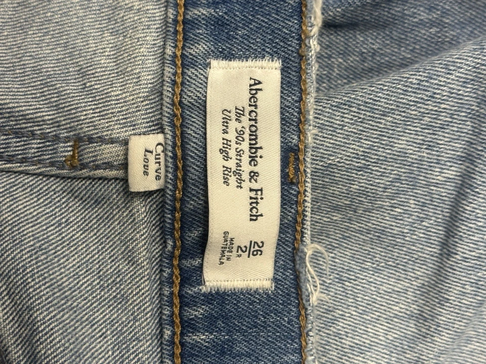 Abercrombie & Fitch Curve Love 90s Straight Ultra High Rise Jeans Womens 26/2R - Image 3 of 4