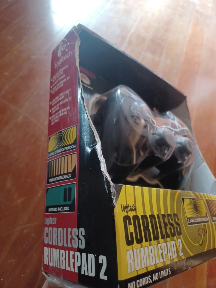 Logitech Cordless Rumblepad 2 Controller PC Sealed New - Image 4 of 4