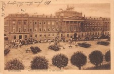 787067) AK Parade unserer Husaren vor dem Schloß Braunschweig gelaufen 1917