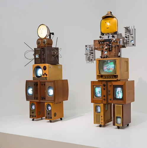 Nam June PAIK TV Buddha, Rabbit inhabits the Moon, Bob Hope Acrylic Figure Stand - Picture 7 of 18