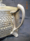 Vintage Pyrex round Casserole Dish with Lid and Metal Holder with Lid. — photo 3