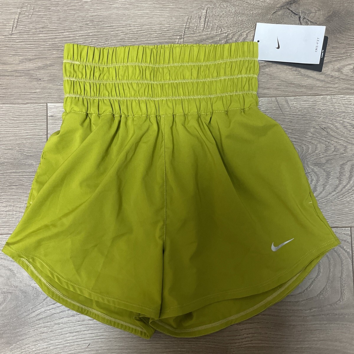 nike loose fit women's shorts