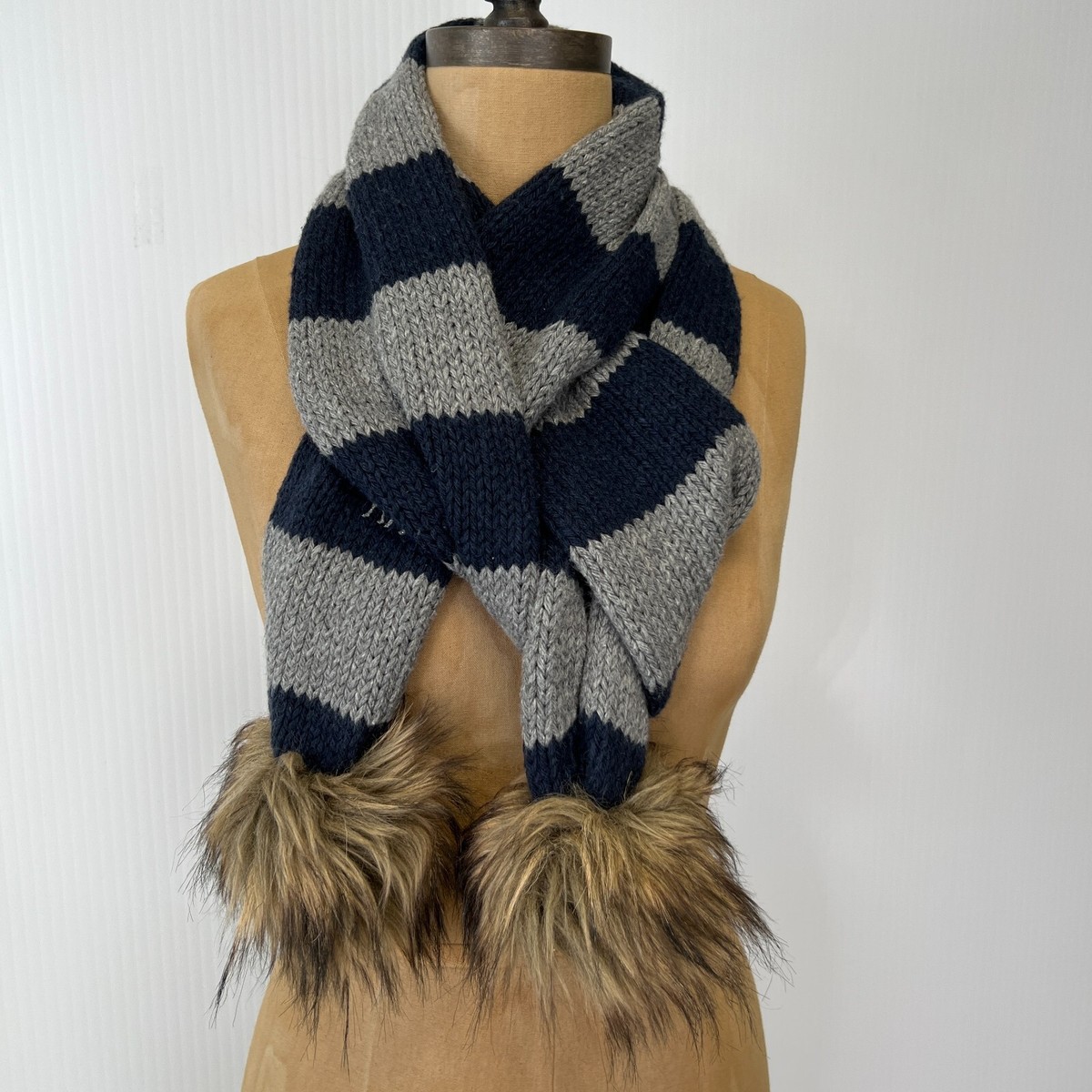 Abercrombie Fitch Scarf Girl Stripe Pom Faux Fur Casual