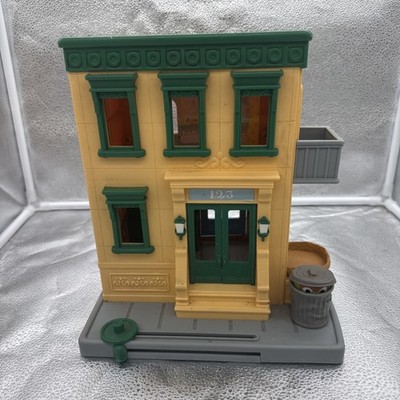 Sesame Street 2010 Mr. Hoopers Store 123 Neighboourhood Playset No Figures