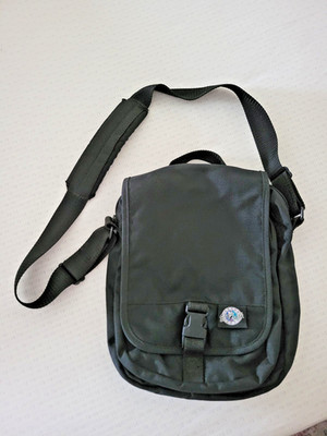 Black Eagle Creek Crossbody Bag w/ Shoulder and Carry Strap - Excellent Quality!