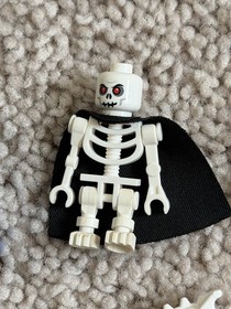 LEGO Castle Drawbridge Defense 7079 Incomplete W BOX Manual Gold Knight Cas415