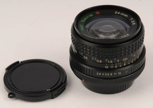 Tokina  24mm F2.8  Wide Angled Lens With Canon FD Mount (4044G)