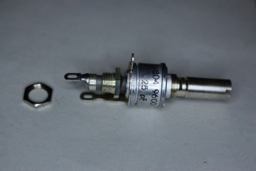 5 x Kondensator Tauch-Trimmkondensator mit 6mm Achse 25pF Einstellbereich 6-44pF - 第 1/2 張圖片