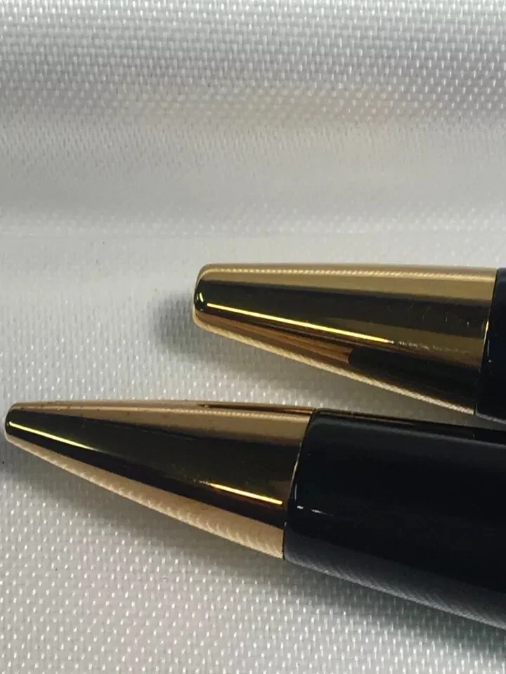 Juego de bolígrafo Waterman Expert II negro y dorado y lápiz de 0,5 mm en caja * Foto 4 de 4