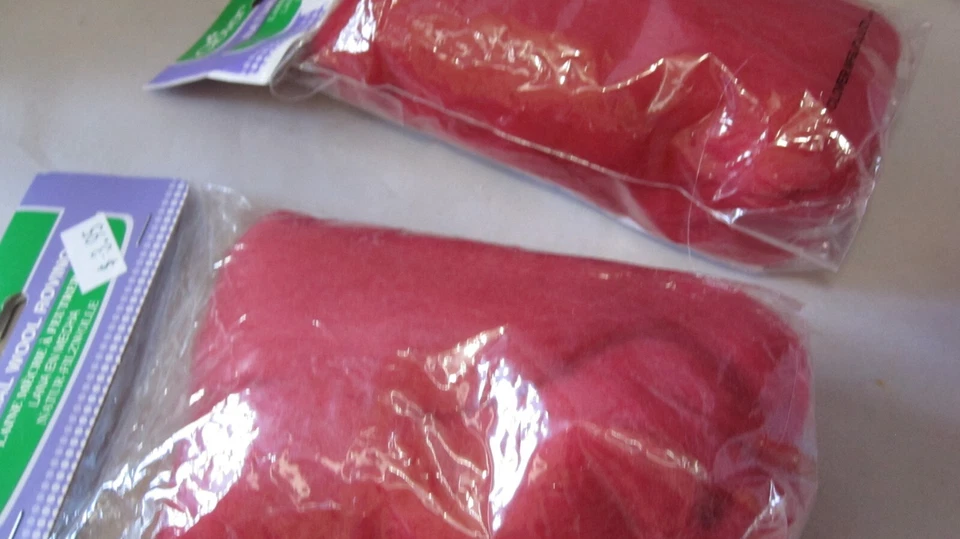 Lot of 4 Roving Wool Spinning Fiber Samples Red Orange Pink Wool Hand Dyed - Image 2 of 4