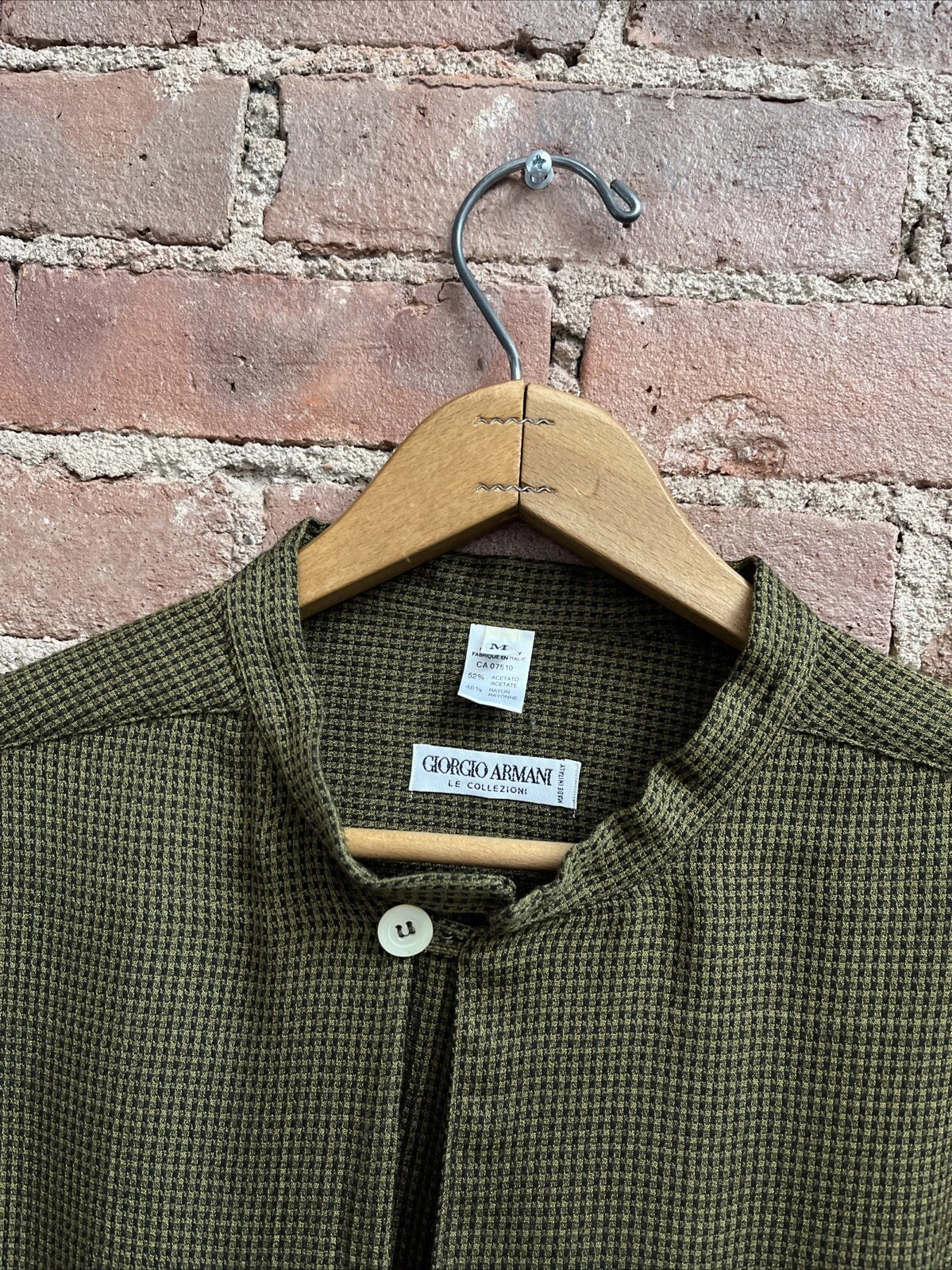 Giorgio Armani — Vintage Giorgio Armani Collezioni Men's Shirt, Sz Medium, Mandarin Style Italy