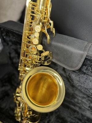 JEAN BAPTISTE ALTO SAXOPHONE Model JB290AL w/CASE