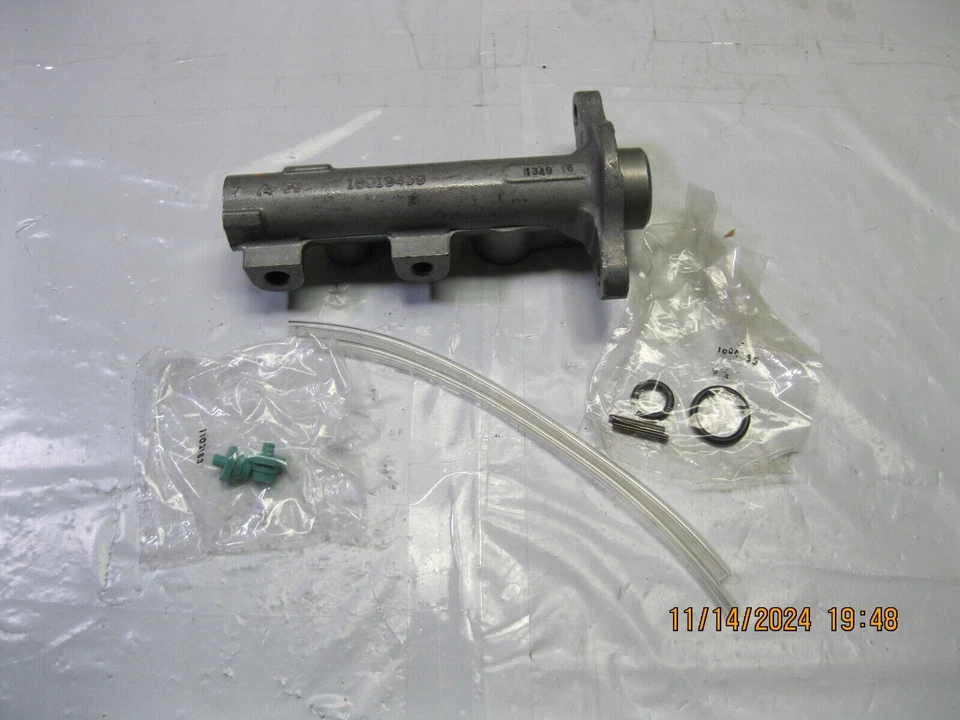 Brake Master Cylinder Wearever 10-2926 Reman Foto 2 de 4