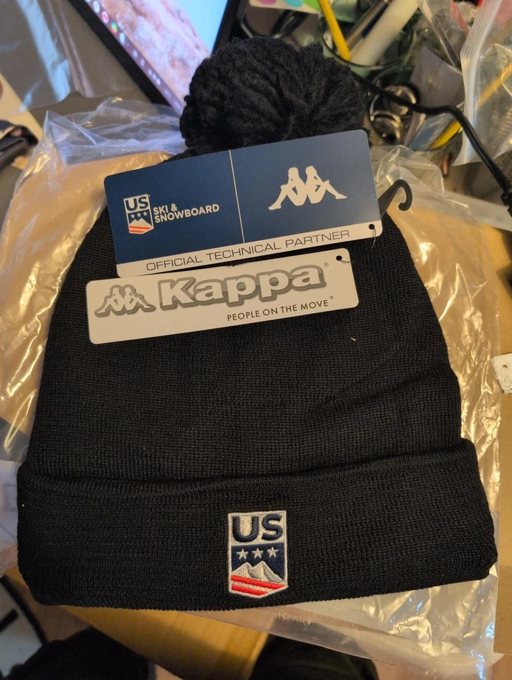 Kappa черная шапочка с помпонами - новая с бирками - Изображение 2 из 4