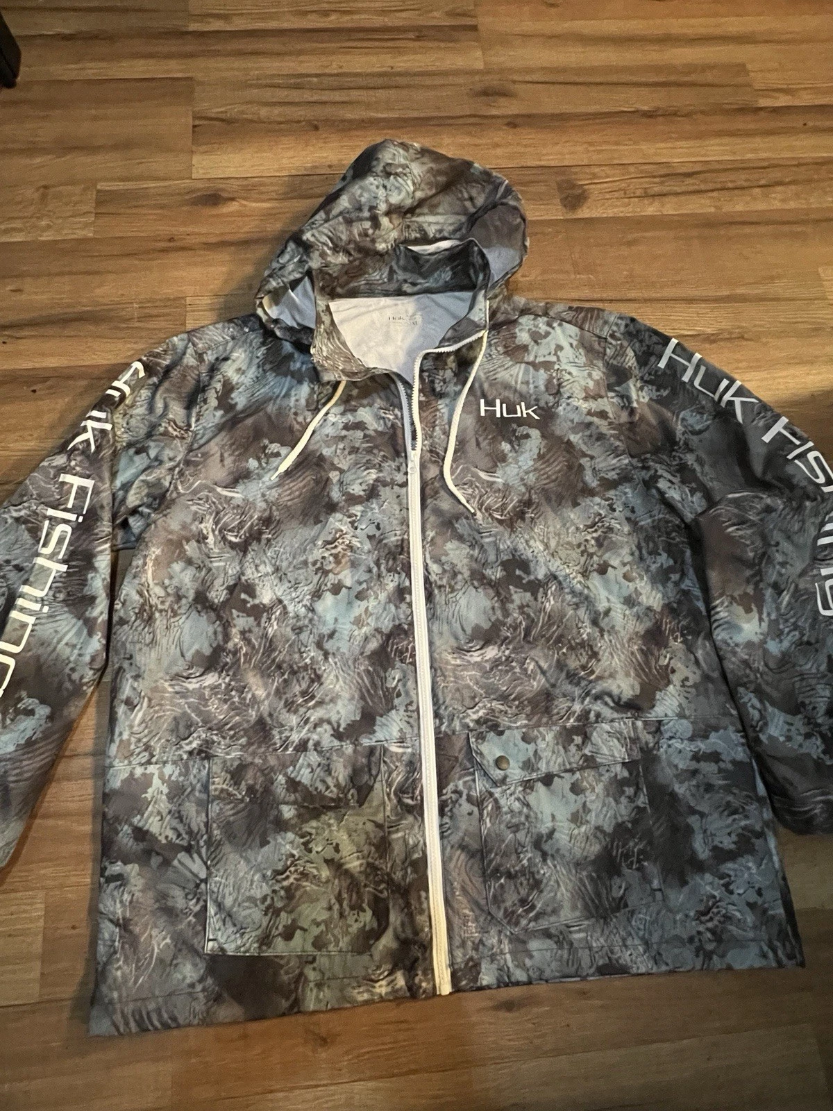 (BROKEN ZIPPER) Huk Fishing Men's Camo Performance Fabrics Jacket Size XL