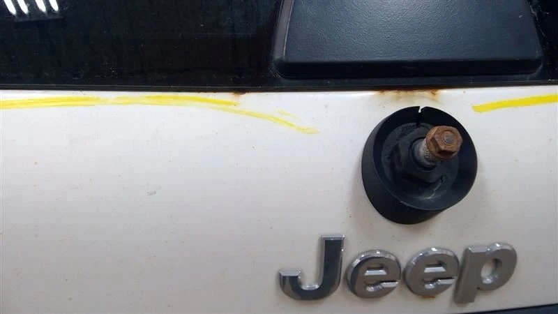 Trunk/Hatch/Tailgate Fits 05-06 GRAND CHEROKEE 10285710 - Image 4 of 4