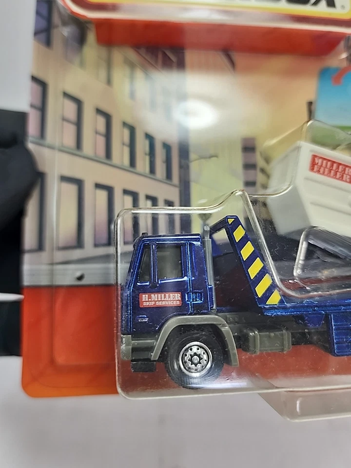 Matchbox Working Rigs DAF Skip Truck 2009 - Image 4 of 4